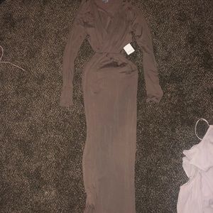 Tobi Dresses - Brown plunge maxi dress Tobi Dresses - Brown plunge maxi dress